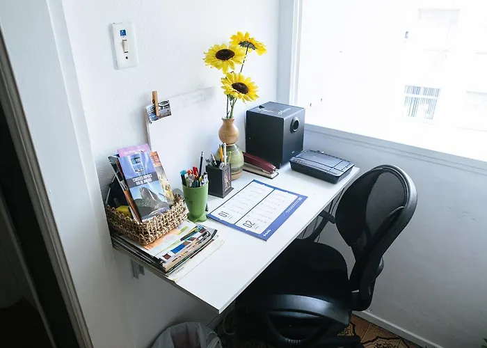 Felipe De Oliveira Apartment
